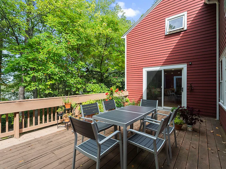 133 Blake Rd — Photo 35