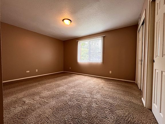 5th image of 2610 S 70th St APT 45