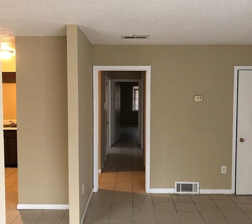 2nd image of 5484 Apple Blossom Dr