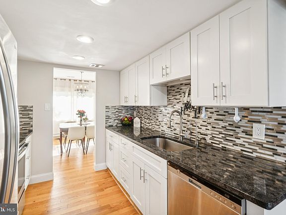 2nd image of 9503 Barcellona Ct