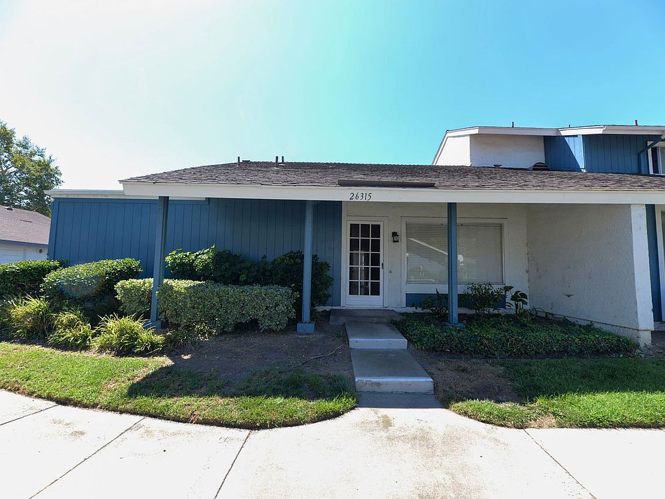 1st image of 26315 Roundtree Ct