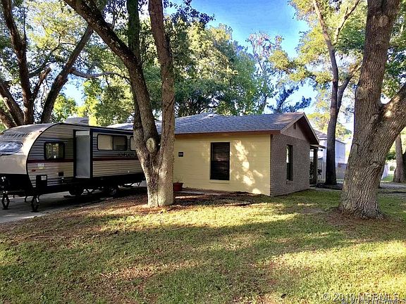 3rd image of 3331 Silver Palm Dr