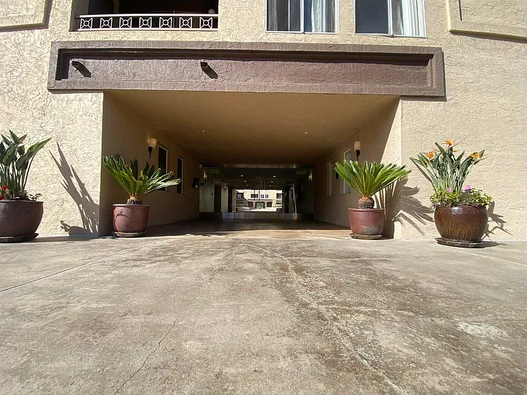 8889 Caminito Plaza Centro #7219 — Photo 28