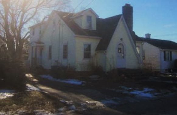 2nd image of 7 4th Ave