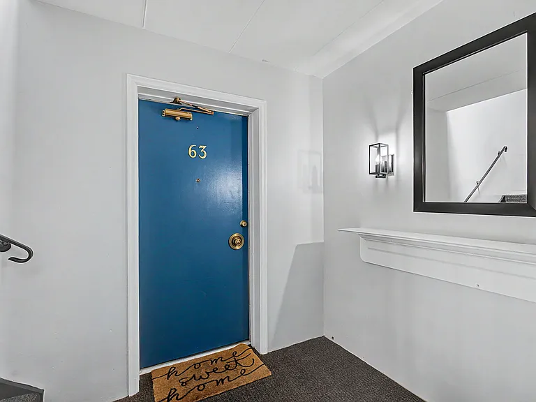 1610 Thunderbird Ln #63 — Photo 5