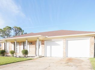 2417 Park Ln, Gretna, LA 70056