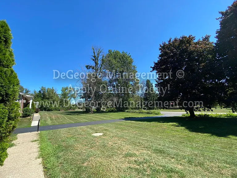 Walworth Garden Apartments — Photo 79