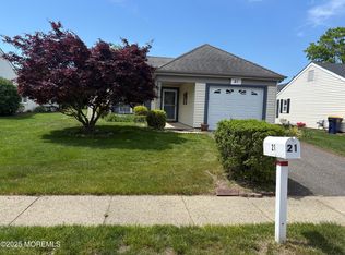 21 Newbury Row, Manchester, NJ 08759