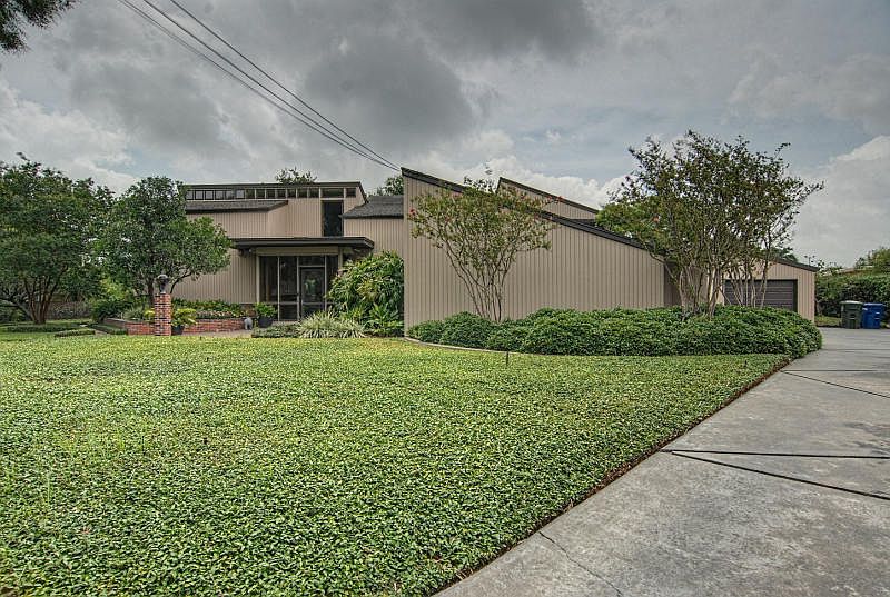 1st image of 4751 Ocean Dr