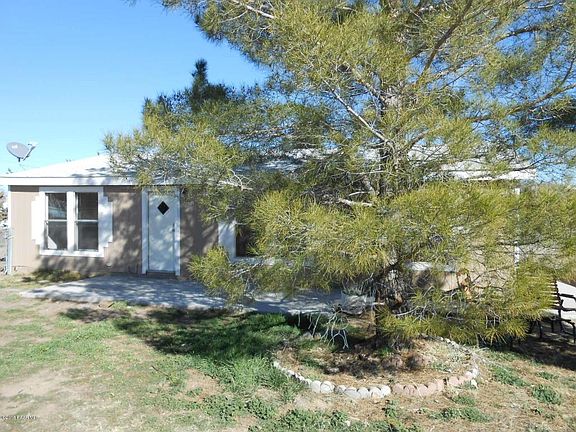 4th image of 1852 Bottle Brush Dr