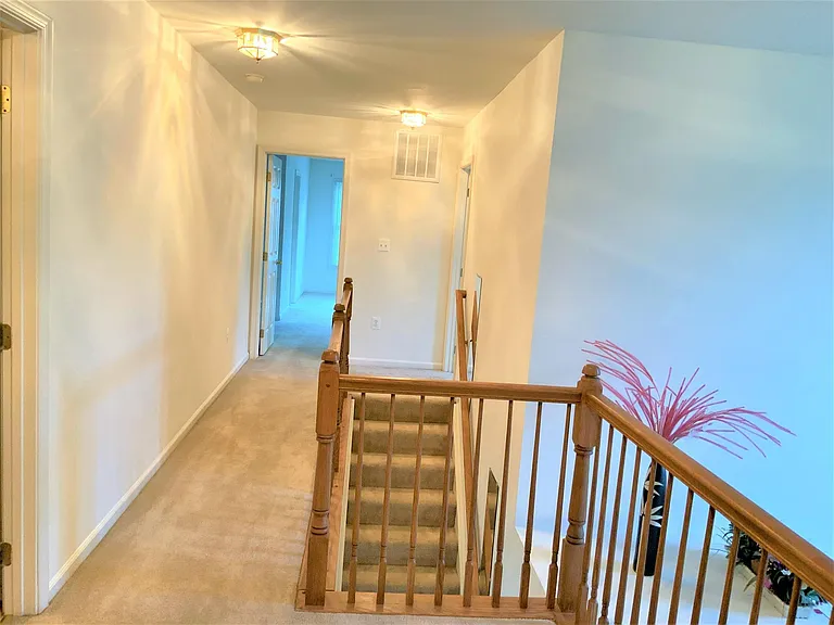 19 Sunrise Valley Ct — Photo 13