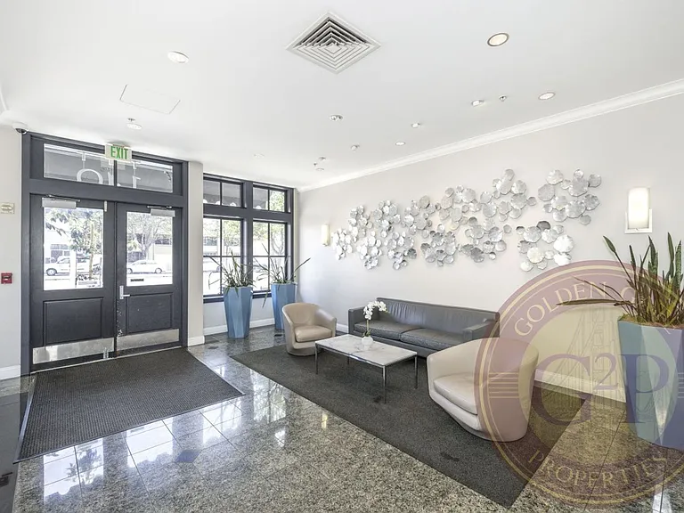 140 S Van Ness Ave #429 — Photo 4