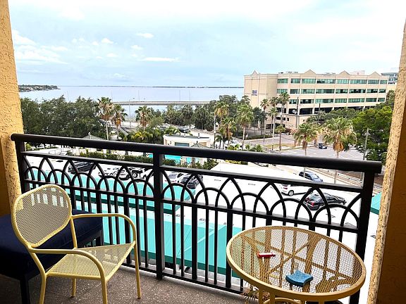 3rd image of 345 Bayshore Blvd APT 601