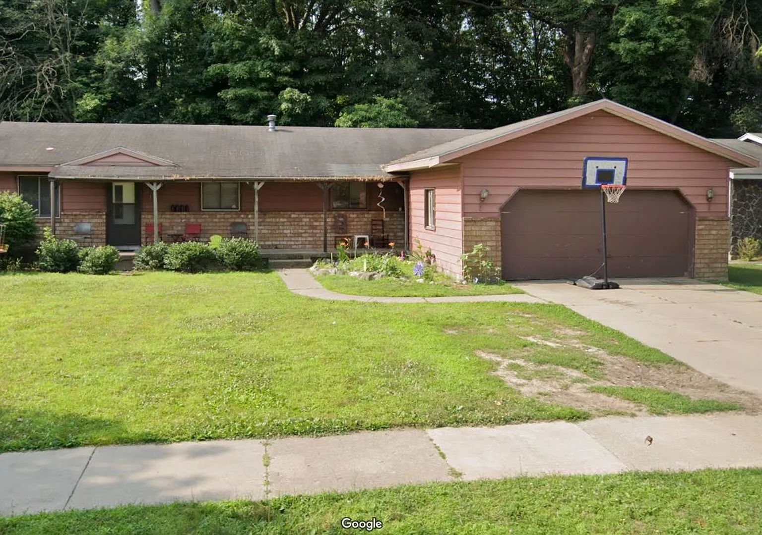 Remodeled Two Bedroom Duplex! — Photo 1