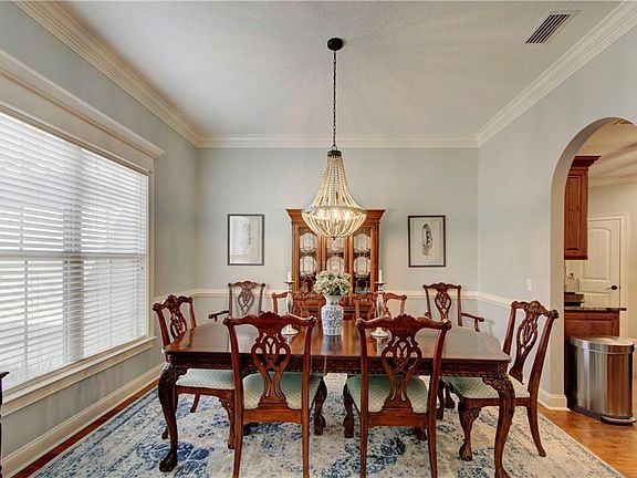 4th image of 132 Wedgewood Ct