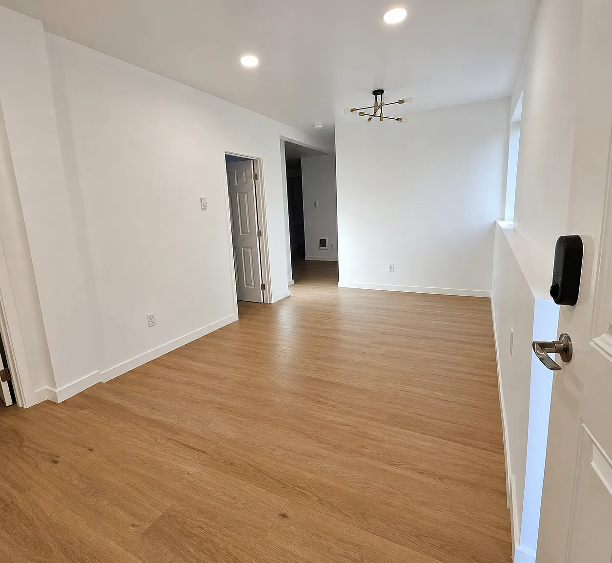 3927 SW Webster St — Photo 1