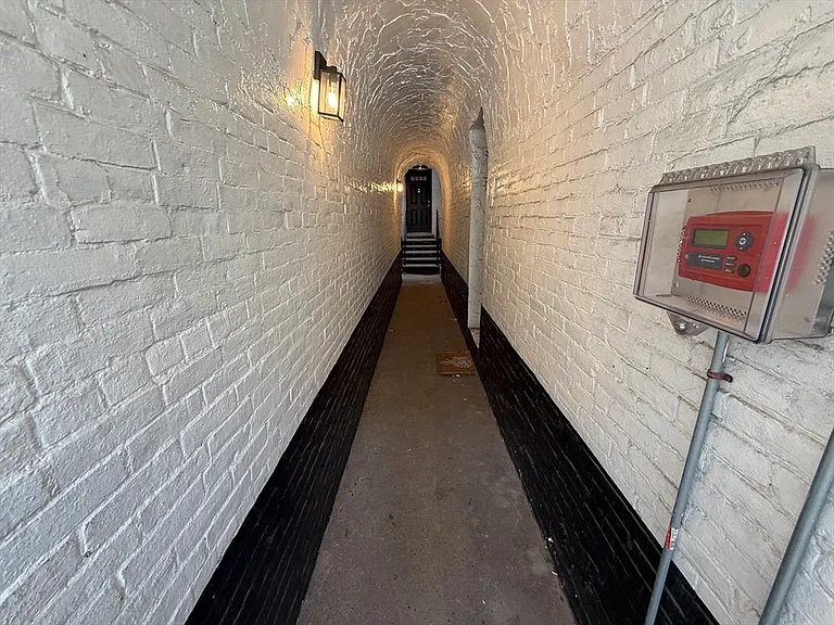 58 Prince St #5 — Photo 14