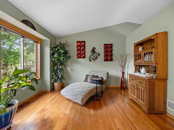 3rd image of 14378 Eagle St NW