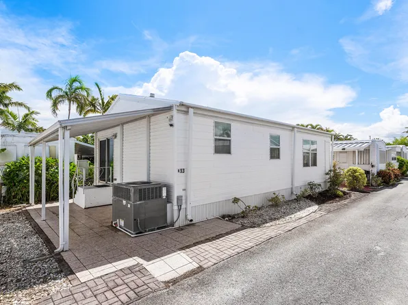 13 Hibiscus Drive #H, Briny Breezes, FL 33435
