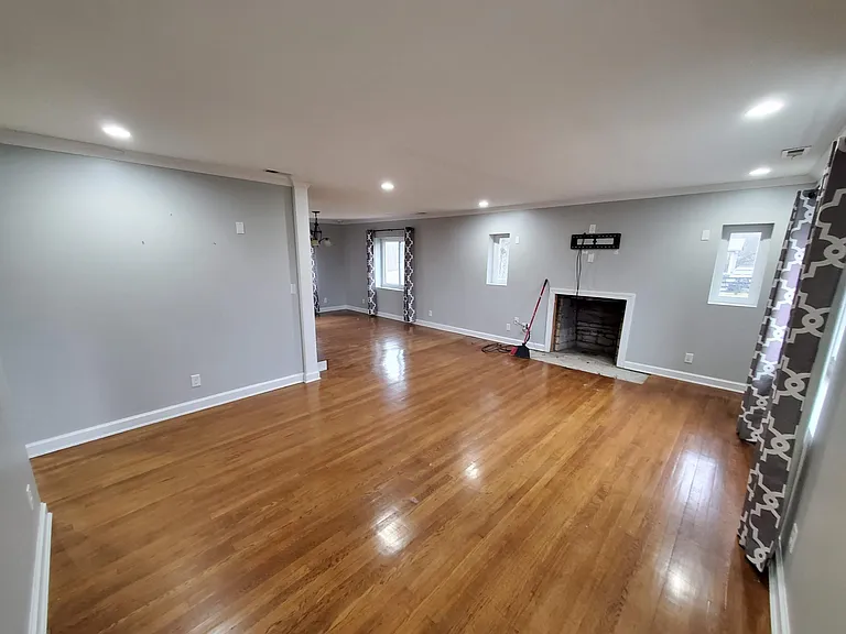 1st floor living room