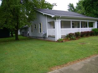 700 W 5th St, Johnston City, IL 62951