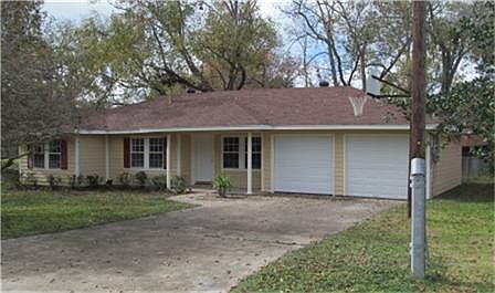 1st image of 2224 Saint James Pl