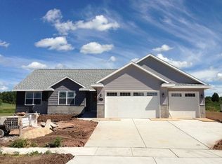 2730 Sussex Rd, Green Bay, WI 54311