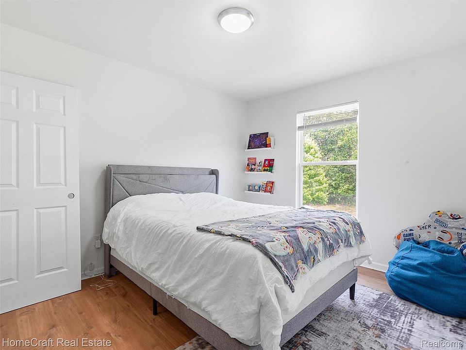 13585 Milton Dr, photo 28