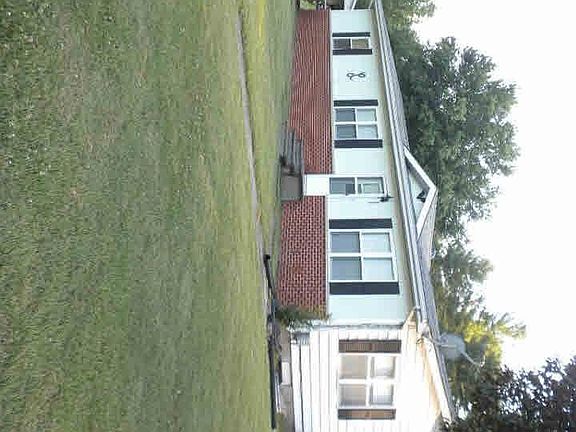 2nd image of 500 S Meadow St
