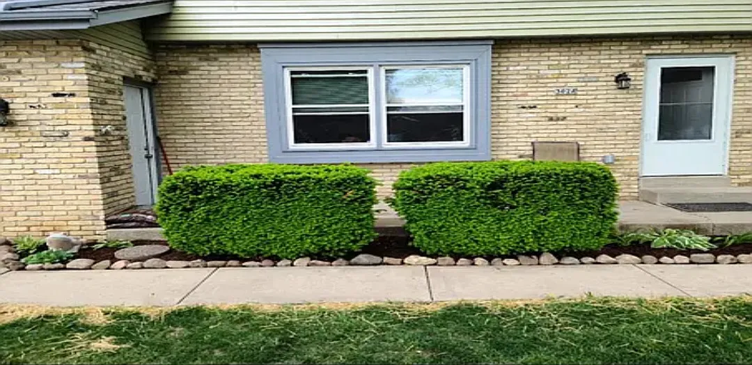 3 bed, 1.5 bath, 1500 sqft, $1,950 — Photo 2
