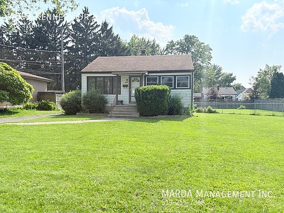 3rd image of 4091 Kennedy Dr E