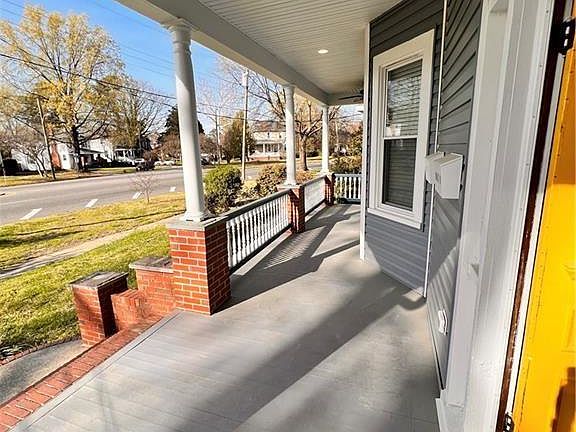 3rd image of 1625 Lafayette Blvd #B