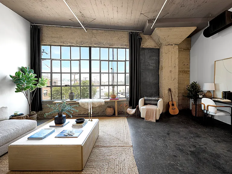1855 Industrial St #421 — Photo 8