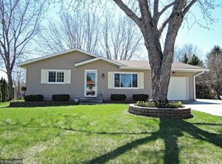 373 Arglen Dr, Owatonna, MN 55060