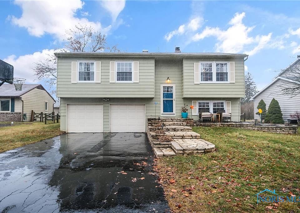 1st image of 120 Pheasant Dr