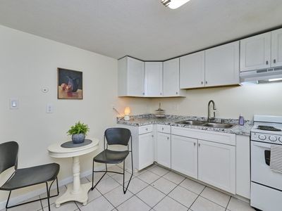 365 Faneuil St APT 2, Brighton, MA, 02135