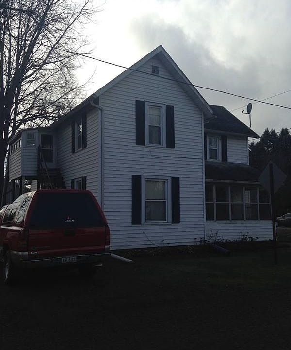 2nd image of 403 Brownell Ave