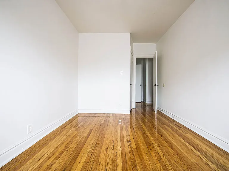 8001-03 S May St #1113-W — Photo 6