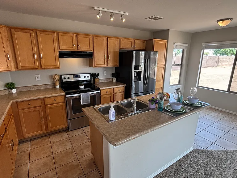 15070 N 150th Ln — Photo 9