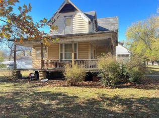 517 E Myrtle St, Independence, KS 67301