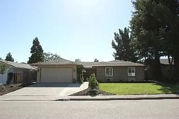 416 Pinenut Ct photo 1