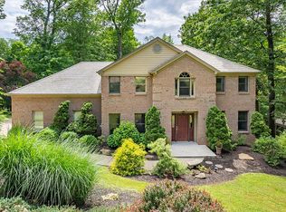 118 Will Scarlett Rd, Canonsburg, PA 15317