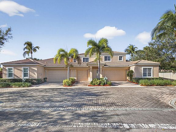 2nd image of 4502 Hickory Drive