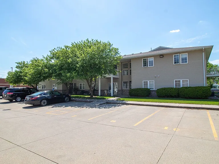 3426 Orion Dr — Photo 2