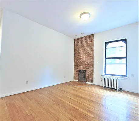 Rented by CitySites Real Estate Group | media 10