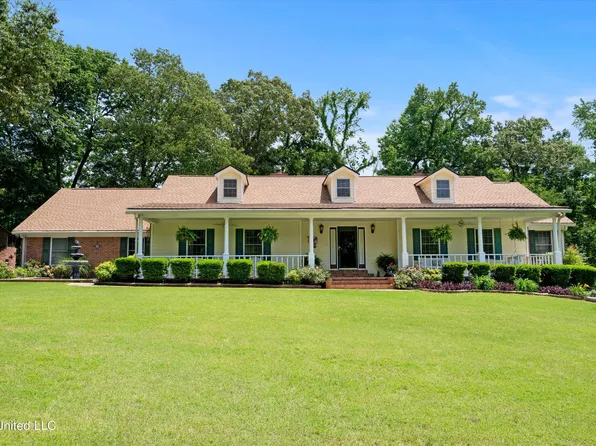 2700 Anthony Cv, Nesbit, MS 38651