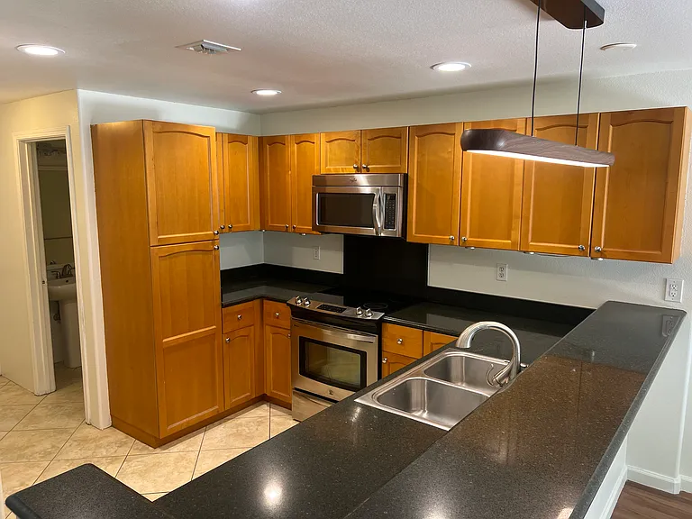 7012 Hawaii Kai Dr #1001 — Photo 21