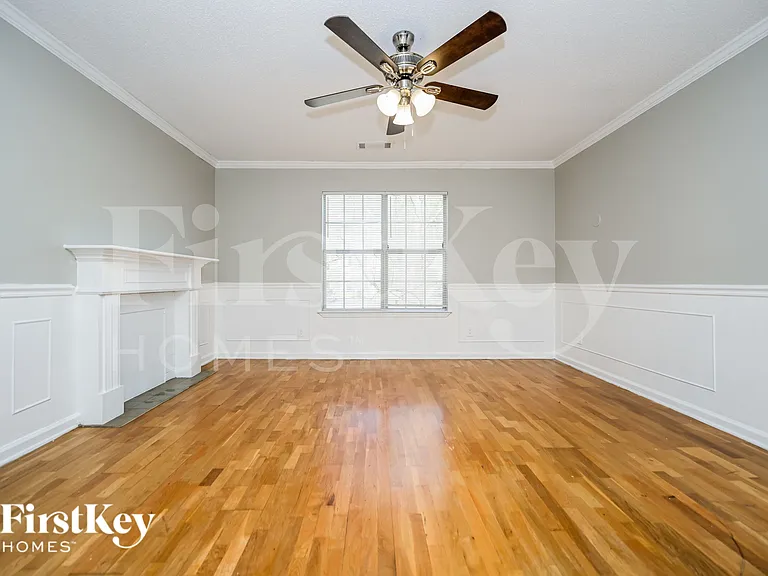6756 Sunset Hills Blvd — Photo 2