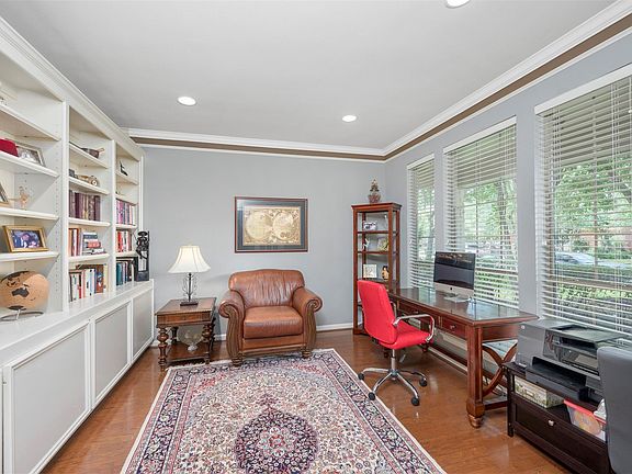 3rd image of 2530 Cezanne Cir