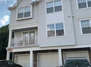 89 Prestwick Way, Edison, NJ 08820